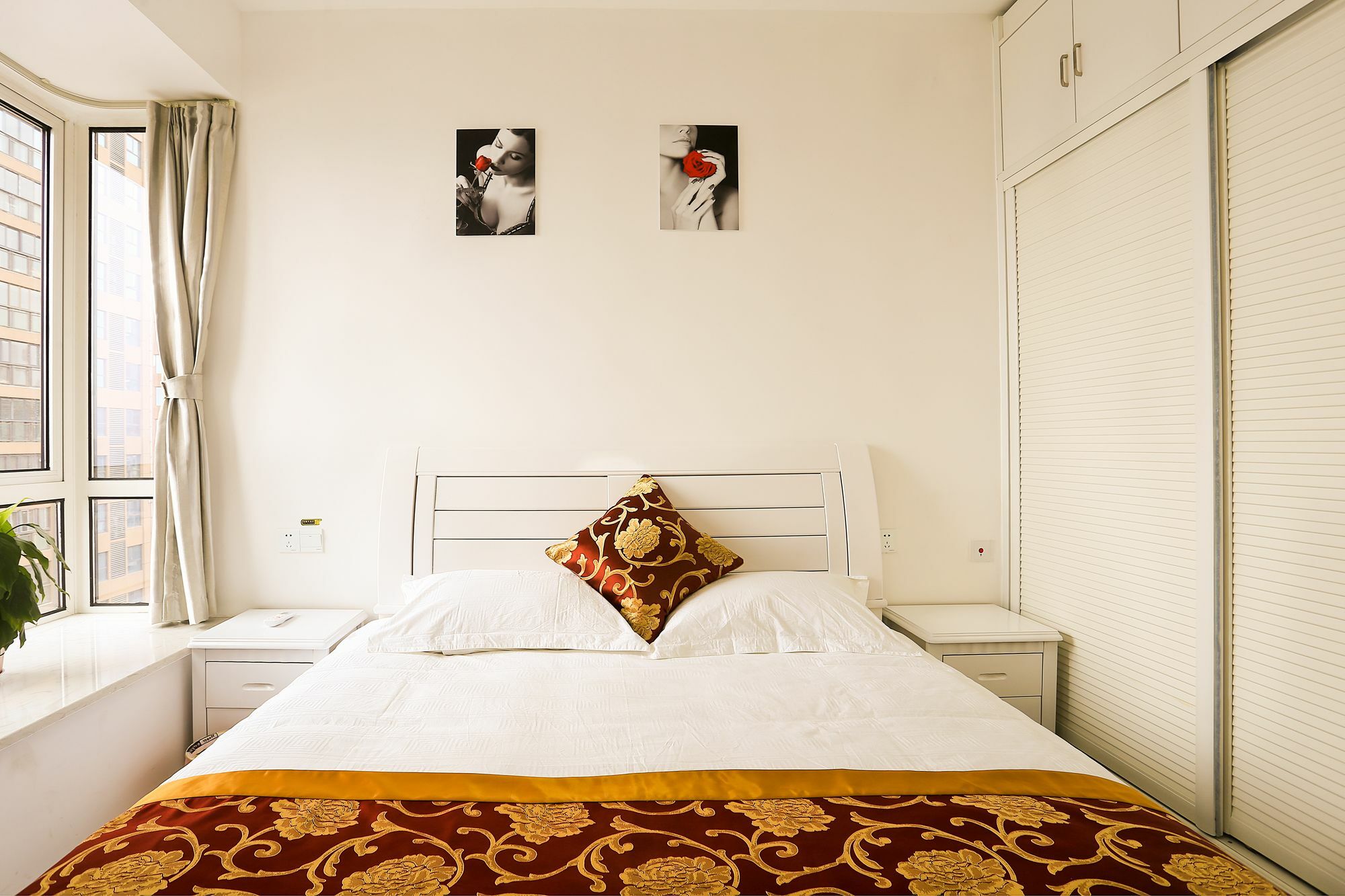 Line 2 Apartment Wuhan Exteriör bild